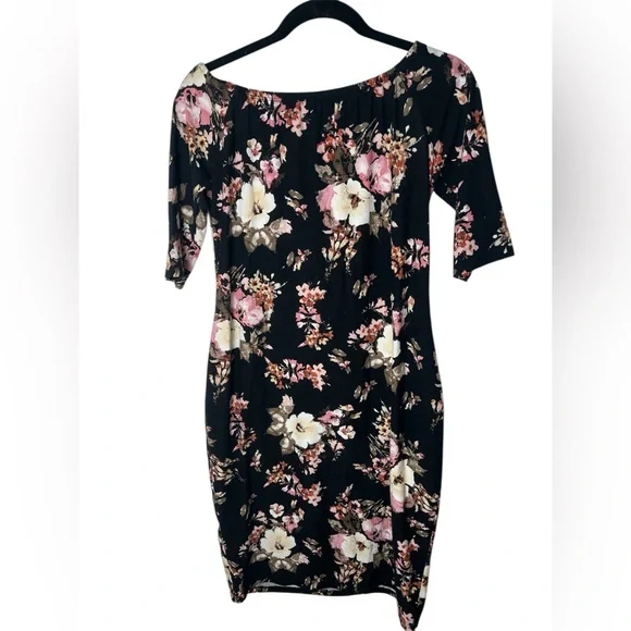 Mother Bee Maternity Black Floral Off-Shoulder Midi Dress - Picture 4 of 5